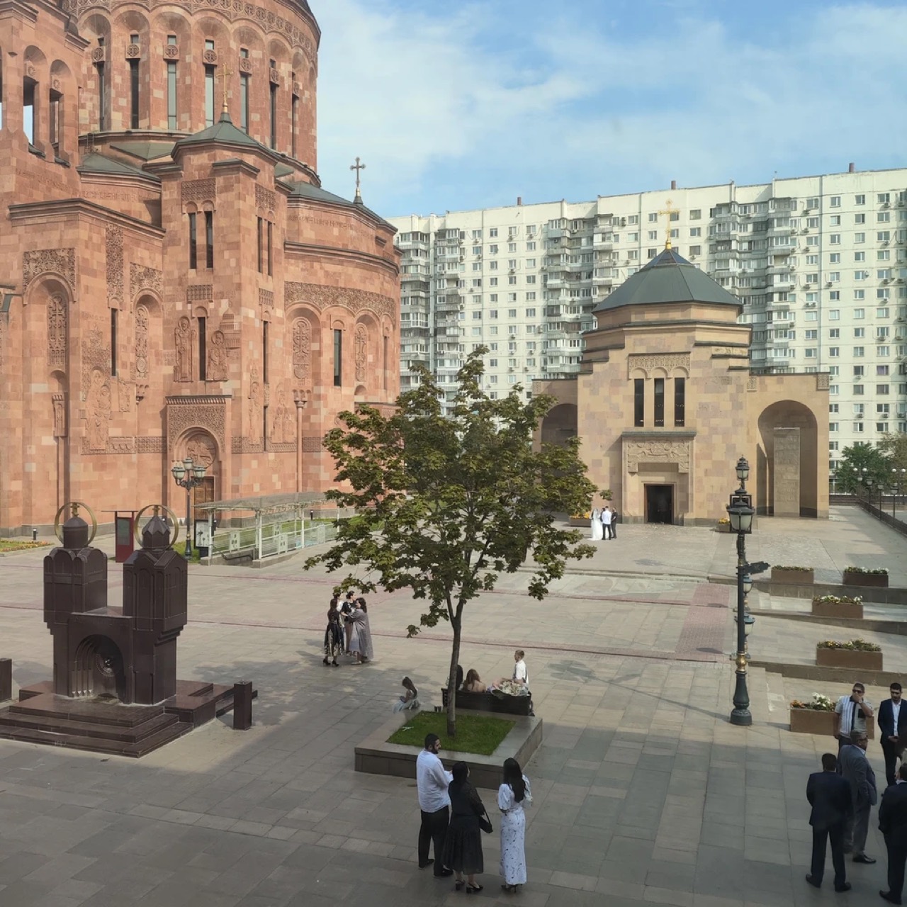 Армянский храмовый комплекс: авторская экскурсия с иподиаконом — Москва