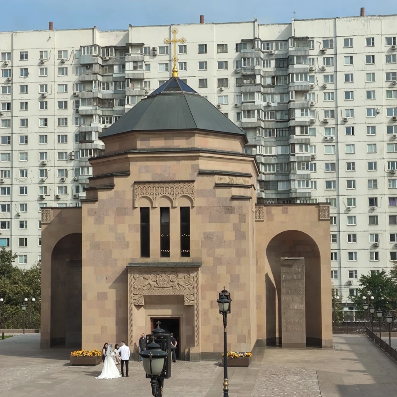 Армянский храмовый комплекс: авторская экскурсия с иподиаконом — Москва